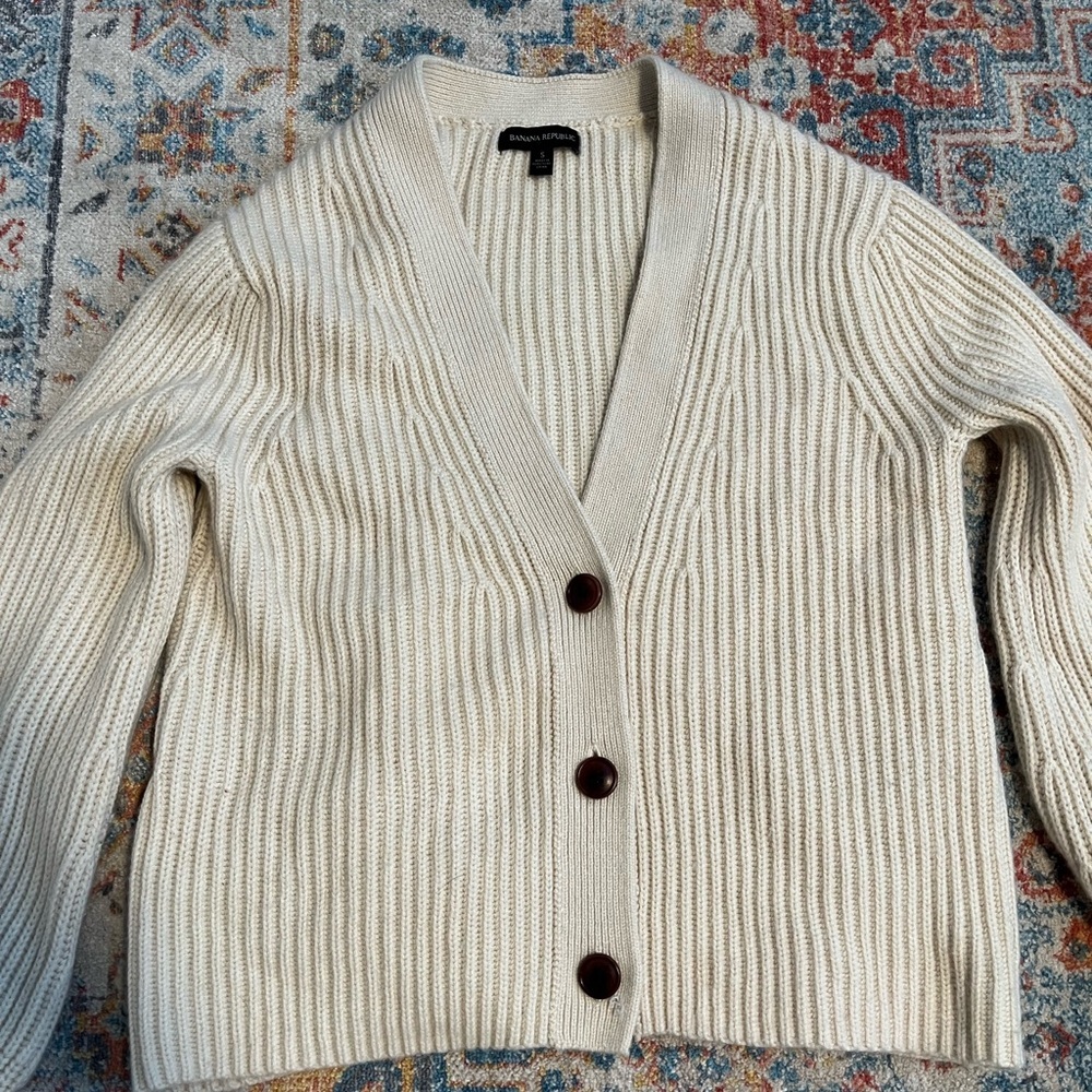 Banana Republic Cream Cardigan Sweater